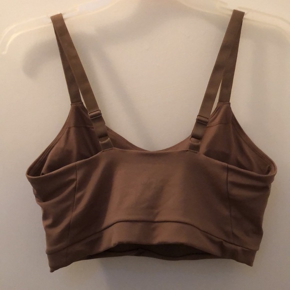 Size large H&M sports bra - Picture 2 of 3